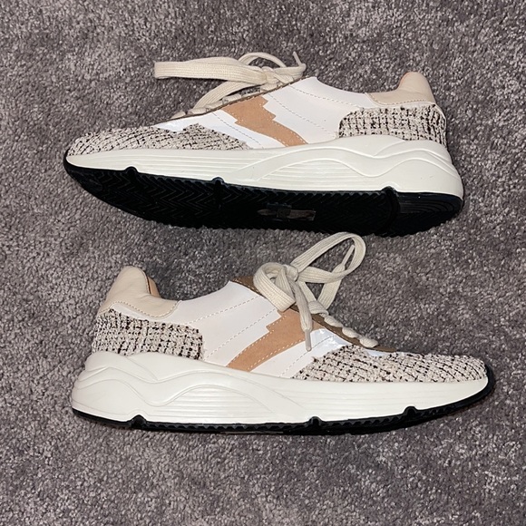 Pamela Sneakers in Carmel - Picture 3 of 8